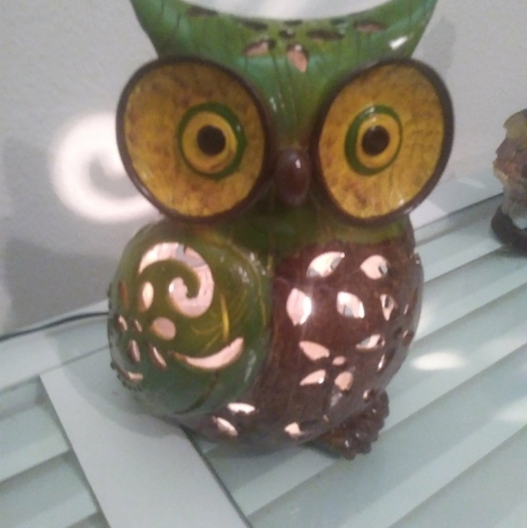 Other - Owl lights up plug in